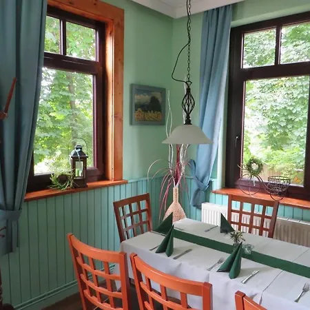 Rhodaer Grund Hotel 3*